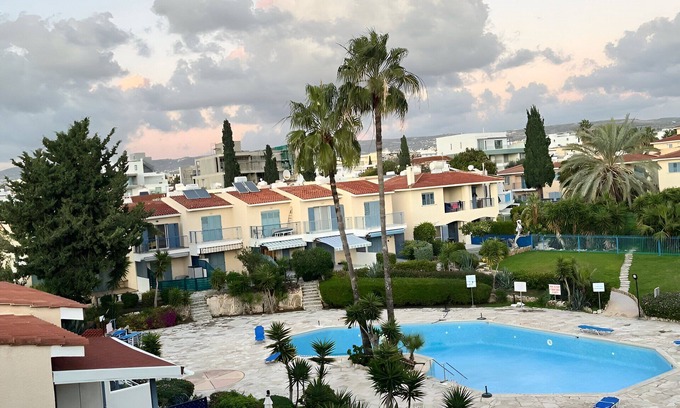Universal Apartamento | Paradise Gardens Cozy Oasis with AC, WIFI, and private pool