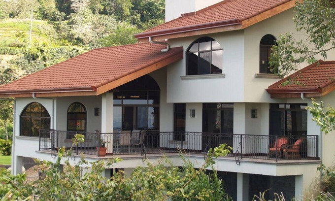 San Ramon Casa | Escapada Paraíso en Costa Rica
