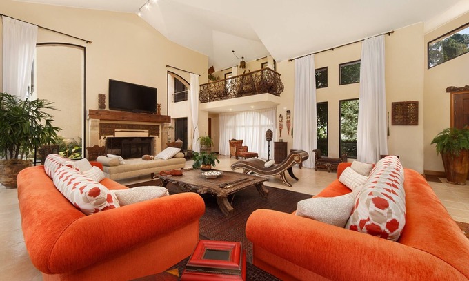 Punta del Este Casa | Paradise House Beverly Hills
