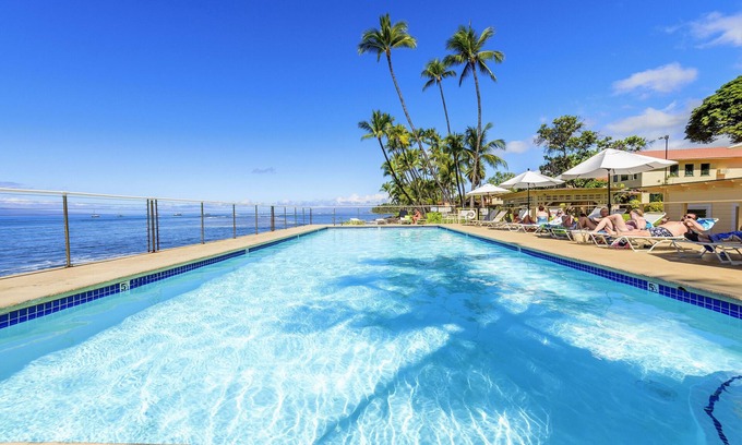 Downtown Lahaina Casa | PARAÍSO EN PUAMANA 177-1 73 PASOS AL OCÉANO (3 CAMAS DE REY)