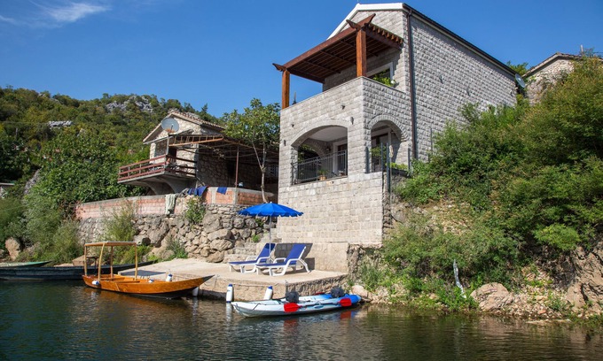 Karuc Villa | Paradise House - Parque Nacional Lago Skadar