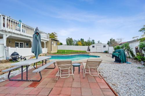 Lake Elsinore Casa | Paradise On Earth residence