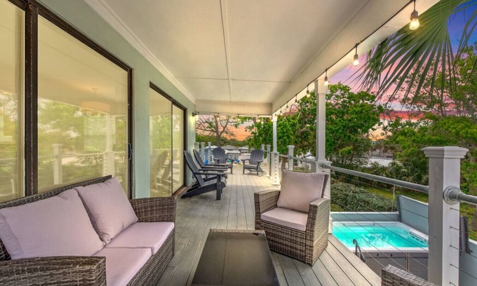 Laguna Beach Estates Casa | Paradise Palms: Prvt Swim Spa, Pets OK, Games, 1 Blk to Bch, FREE Activities!