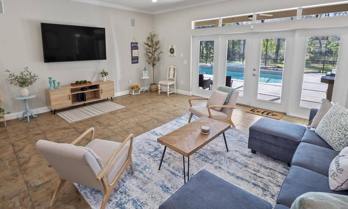 Indian Trails Casa | Paradise Palms Pool Home | Palm Coast | Close To The Beach | Dog Friendly | Game Room| Large Home