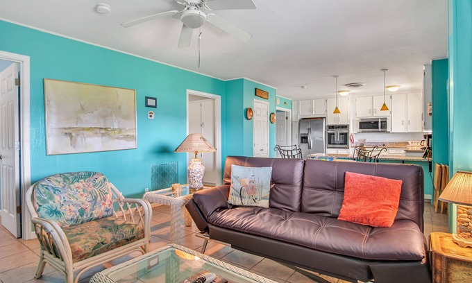 Shibui Sands Casa | Paradise Retreat | Pet Friendly, Walk to Beach!