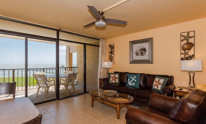 Rockport Casa | Paradise | Waterfront Comfort at Laguna Reef 411