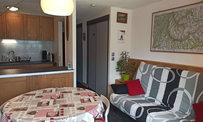 Plan Peisey Apartamento | Paradiski closed to the slopes and shops plan peisey