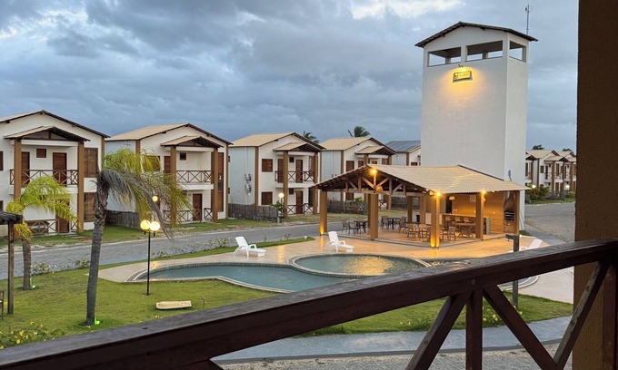 Atins Casa | Paraiso dos Lencois house 08, with private jacuzzi.