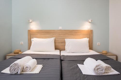 Kavos Hotel | Paralia studios