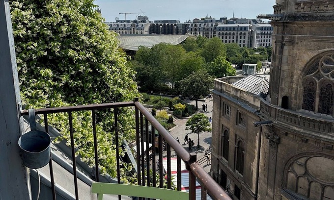 Bonne-Nouvelle Apartamento | Paris in the Sky: very central, balcony, nice view, sun, air-conditioning, elevator