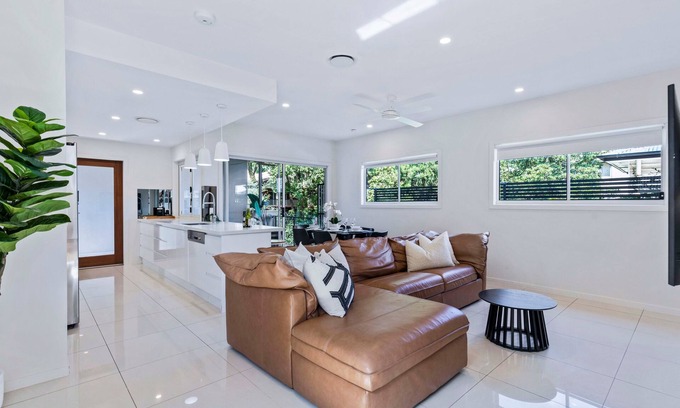 Toowong Apartamento | Nueva casa adosada Chic 3bdm en Auchenflower, 4. 5 km a la ciudad de Brisbane CBD duerme