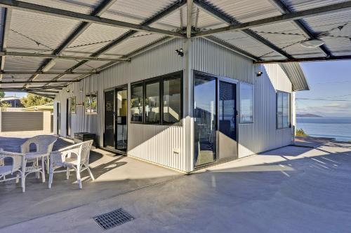 Dodges Ferry Casa | Park Beach Retreat
