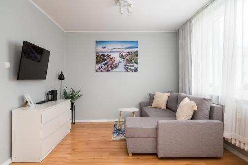 Brodno Apartamento | Park Bródnowski Charming Studio by BookingHost