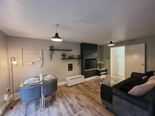 Salfords Apartamento | Park View Garden apartment