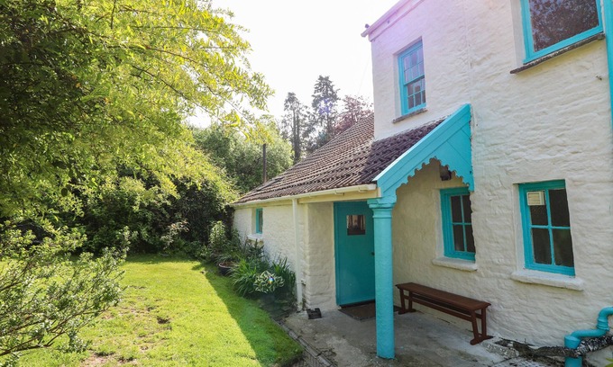 Whitland Cabaña | PARKE COTTAGE, family friendly, luxury holiday cottage in Whitland