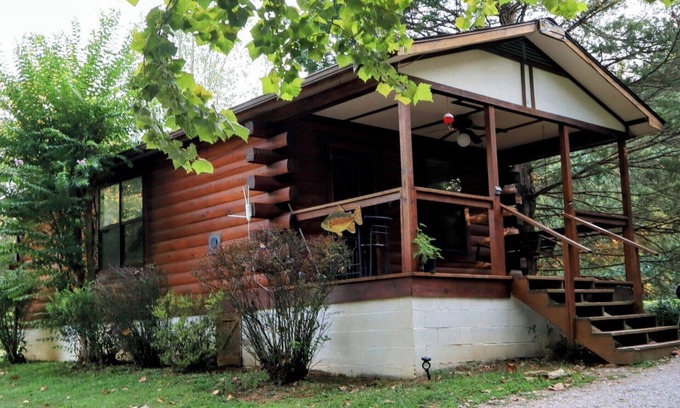 Eureka Springs Cabina | Privado, a 200 pies del río Blanco
