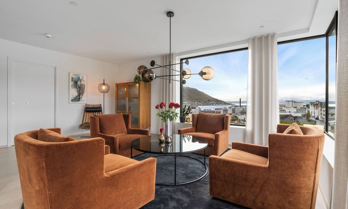 Tromso Apartamento | Parkgata 15 Luxury Apartment, 2 bad rooms, 2 bathroom, parking Downtown Tromso