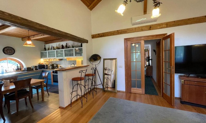 Viranyos Apartamento | Parkview villa apartment