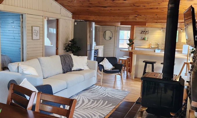 Pointe-du-Chene Cabaña | Parlee beach Fourth Avenue cottage