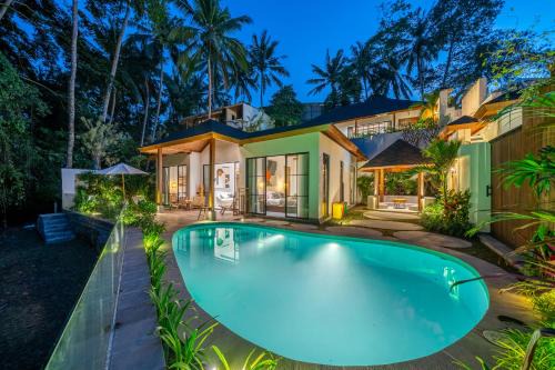 Petulu Villa | Parma by DH - Sun, Style and Comfort - New Villa with Pool in Prime Area