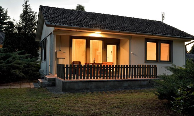 Tiszaalpar Apartamento | Parti Üdülő