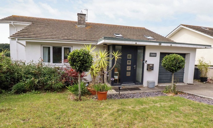 Newquay Cabaña | PASADENA, pet friendly, country holiday cottage in Newquay