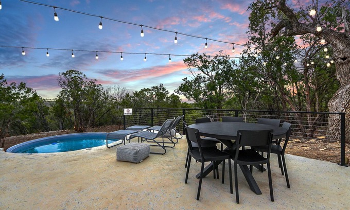 Wimberley Casa | Pasatiempos I Heated Cowboy Pool, Stargazing