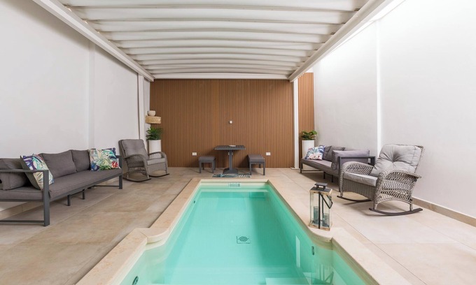 Squinzano Casa | 4153 Pasitea Luxury Suite by BarbarHouse