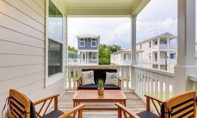 Pass Christian Casa | Pass Christian Vacation Rental < 1/2 Mi to Beach!