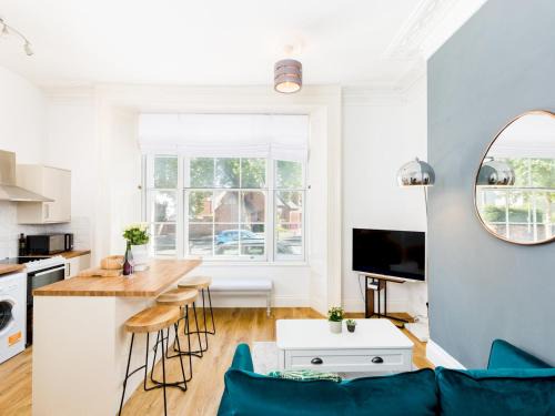 Leamington Spa Apartamento | Pass the Keys Central Leamington Spa 2 Bed Flat with Parking