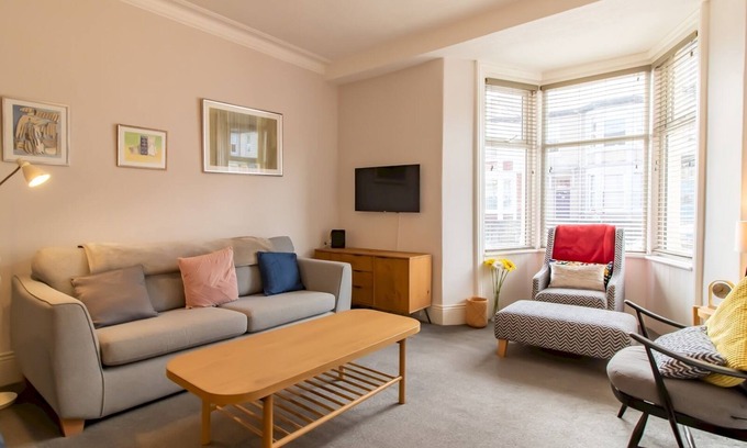 Cullercoats Apartamento | Pass the Keys | Charming Seaside Retreat | 2BR Flat in Cullercoats