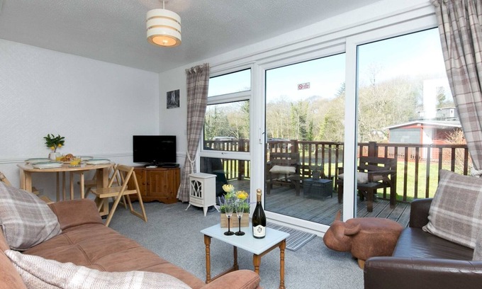 Bont Newydd Casa | Pass the Keys | Comfortable 2 Bed Riverside Chalet near Snowdonia