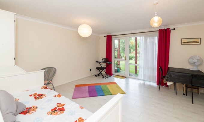 Reading Apartamento | Pass the Keys | Cosy Flat close to Train Station and Centre