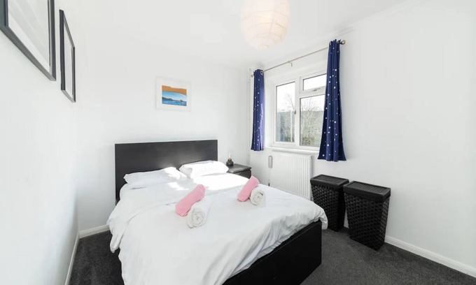 Caversham Apartamento | Pass the Keys | Heart of Emmer Green with Stylish Interiors