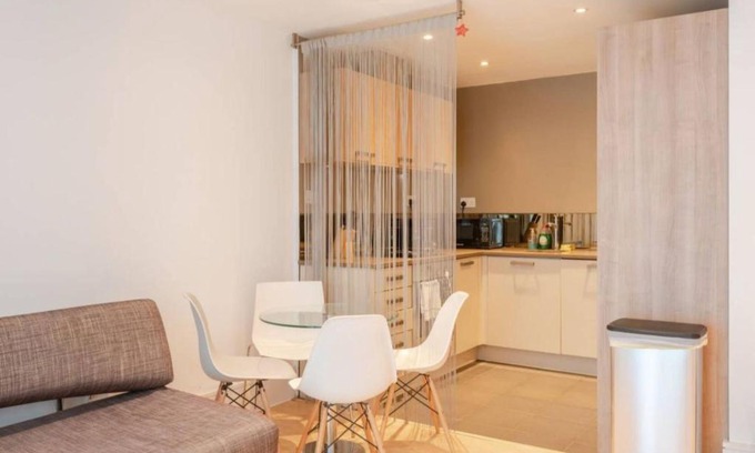 Kings Cross St. Pancras Apartamento | Pass the Keys - King's Cross modern flat with Sunny Garden