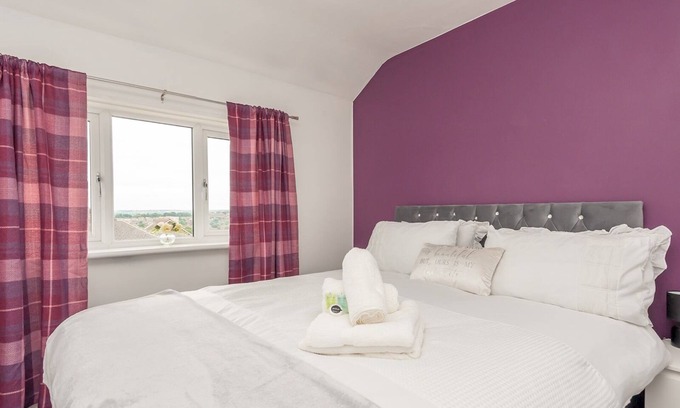 Bramley Casa | Pass the Keys | Large Family Getaway