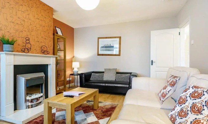 Holywood Casa | Pass the Keys | Lovely Home in Holywood | Lots Nearby | Seaside