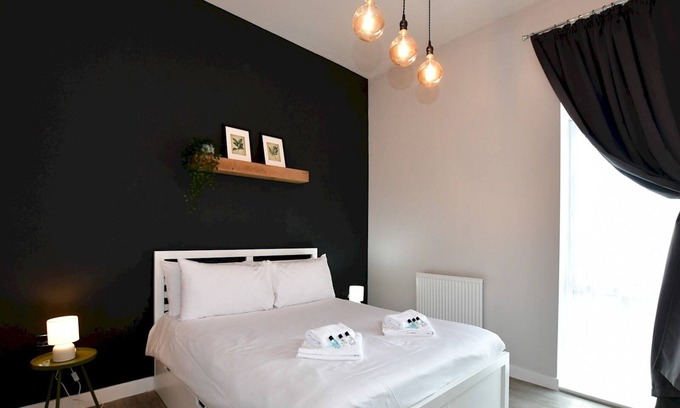 Old St Mellons Apartamento | Pass the Keys | Modern 1-Bed w/Free Parking+Peaceful Cardiff Stay