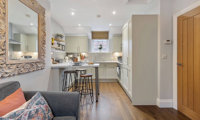 York Casa | Pass the Keys | No. 3 - Lime Tree Cottage
