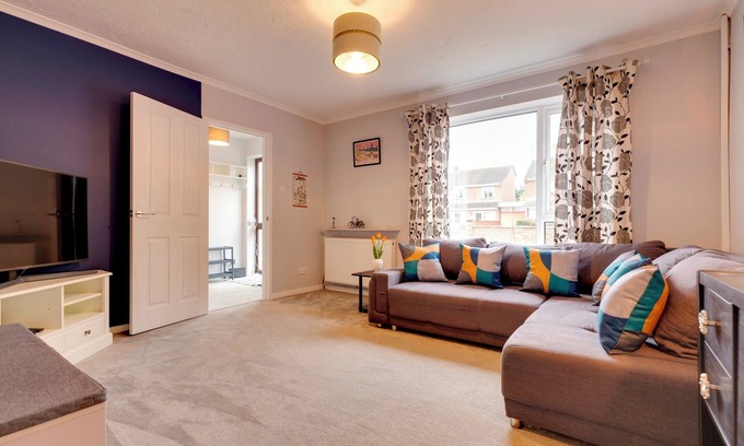 Cherry Hinton Casa | Pass the Keys | Spacious and modern house with Free Parking