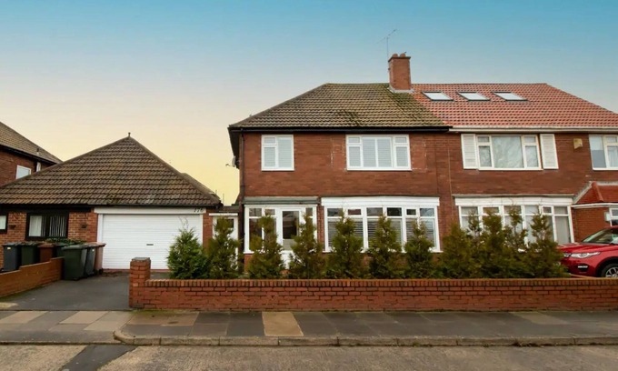 North Shields Casa | Pass the Keys | Tynemouth Your Home Away From Home