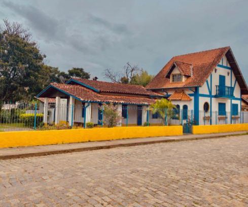 Passa Quatro Casa | Passa Quatro- CASA INTEIRA RUSTICA para até 9 pessoas