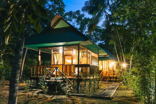 Puerto Maldonado Casa | Passiflora Lodge Tambopata