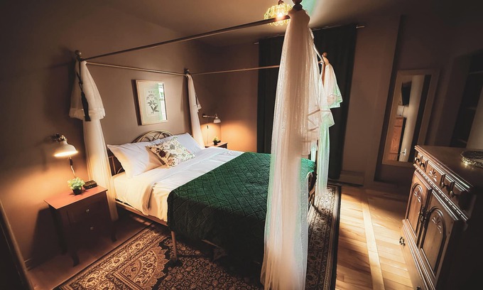 North End Casa | Past Meets Posh at The Phoenix Loft