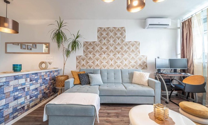 Ferencvaros Apartamento | Pastelle Apartment with own parking place