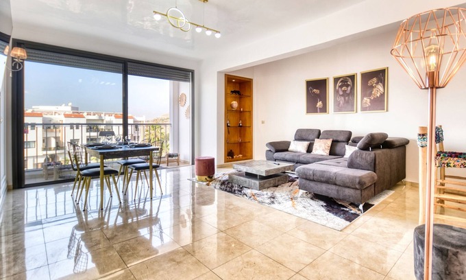 Agadir Apartamento | Paternelle Palace-Apartamento-Baño para personas con movilidad reducida-Vista...