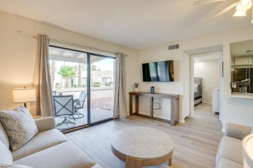Westbrook Village Apartamento | Patio and Pool Access Golf Getaway in Peoria
