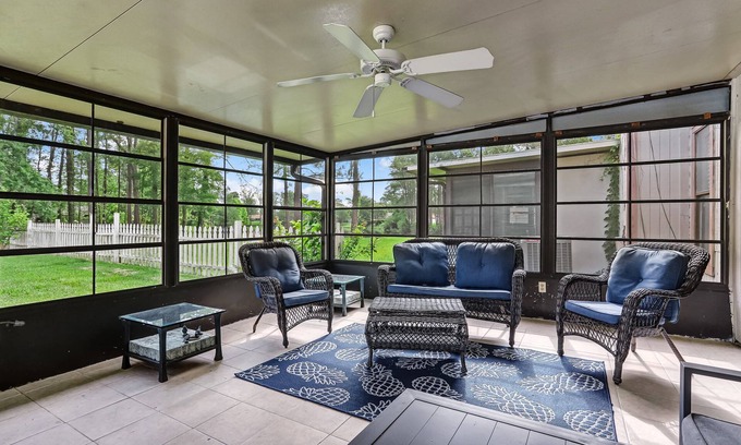 Sunbeam Casa | Patio Paradise: La Casa de Papel