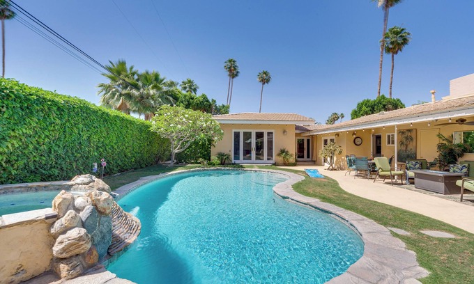 Deepwell Estates Casa | Patio, Pool & Mountain Views: Palm Springs Home!