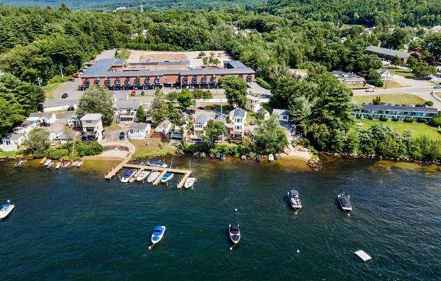 Gilford Apartamento | Paugus Bay Condo Close to it All